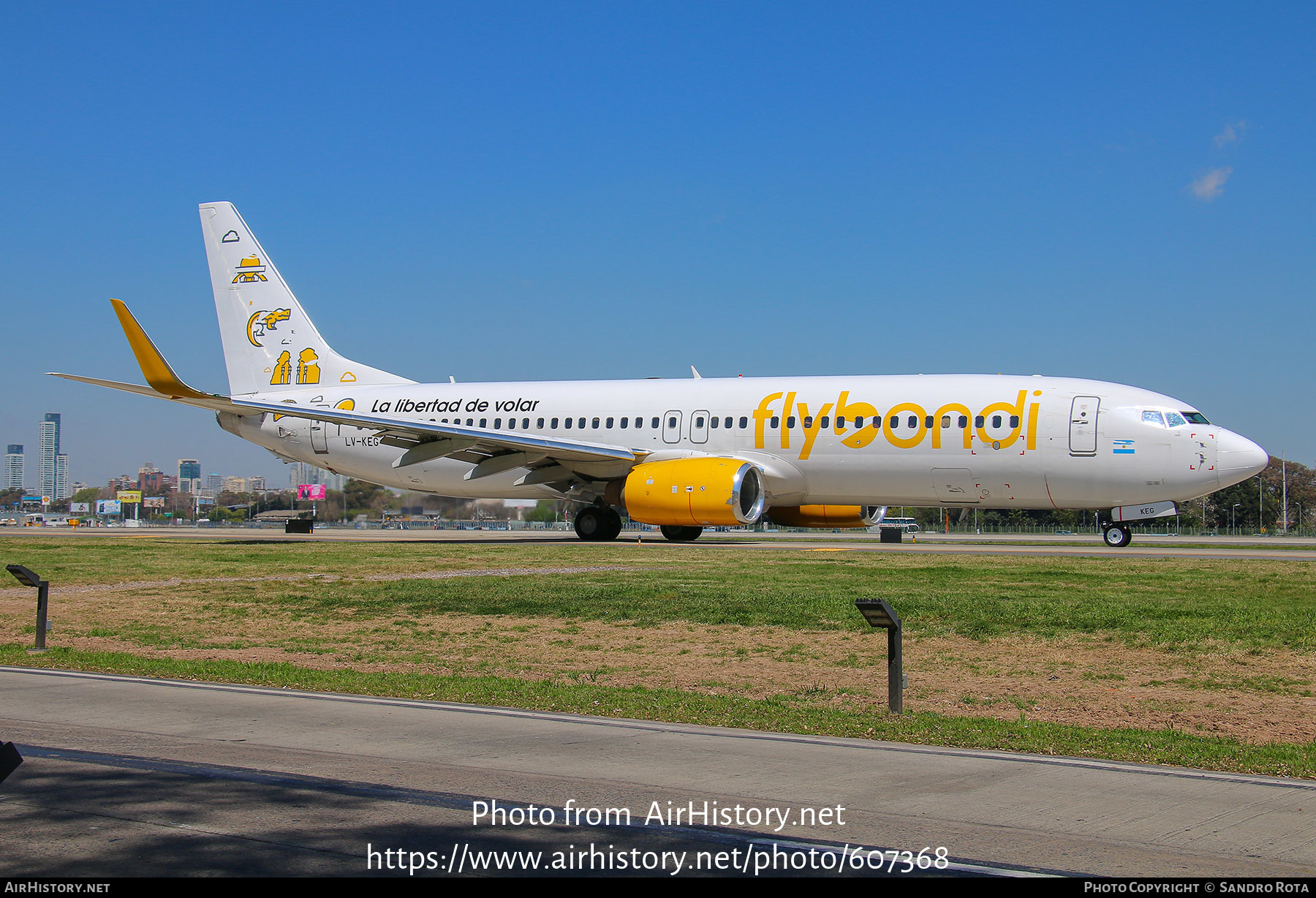 Aircraft Photo of LV-KEG | Boeing 737-8U3 | FlyBondi | AirHistory.net #607368