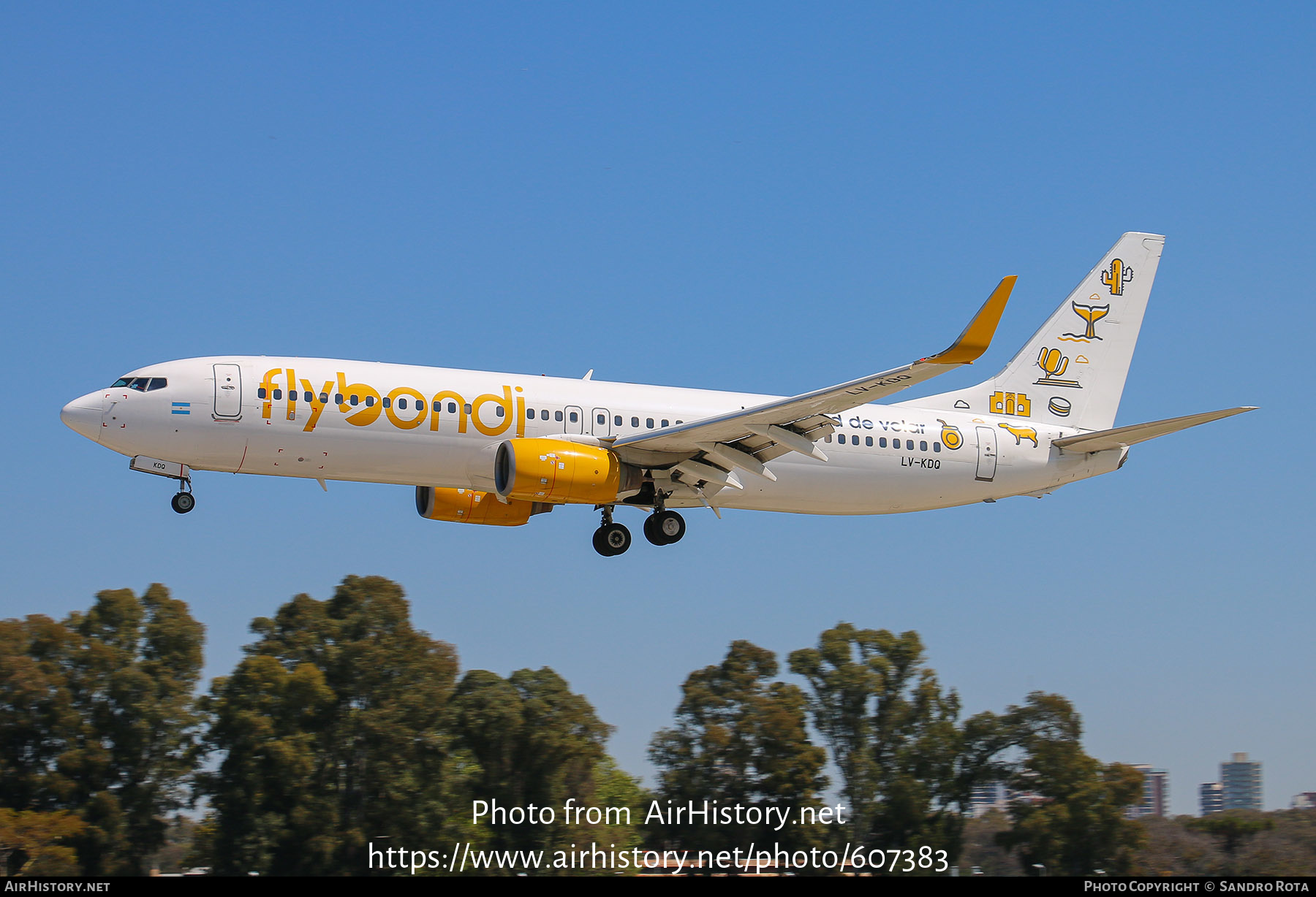 Aircraft Photo of LV-KDQ | Boeing 737-86N | FlyBondi | AirHistory.net #607383