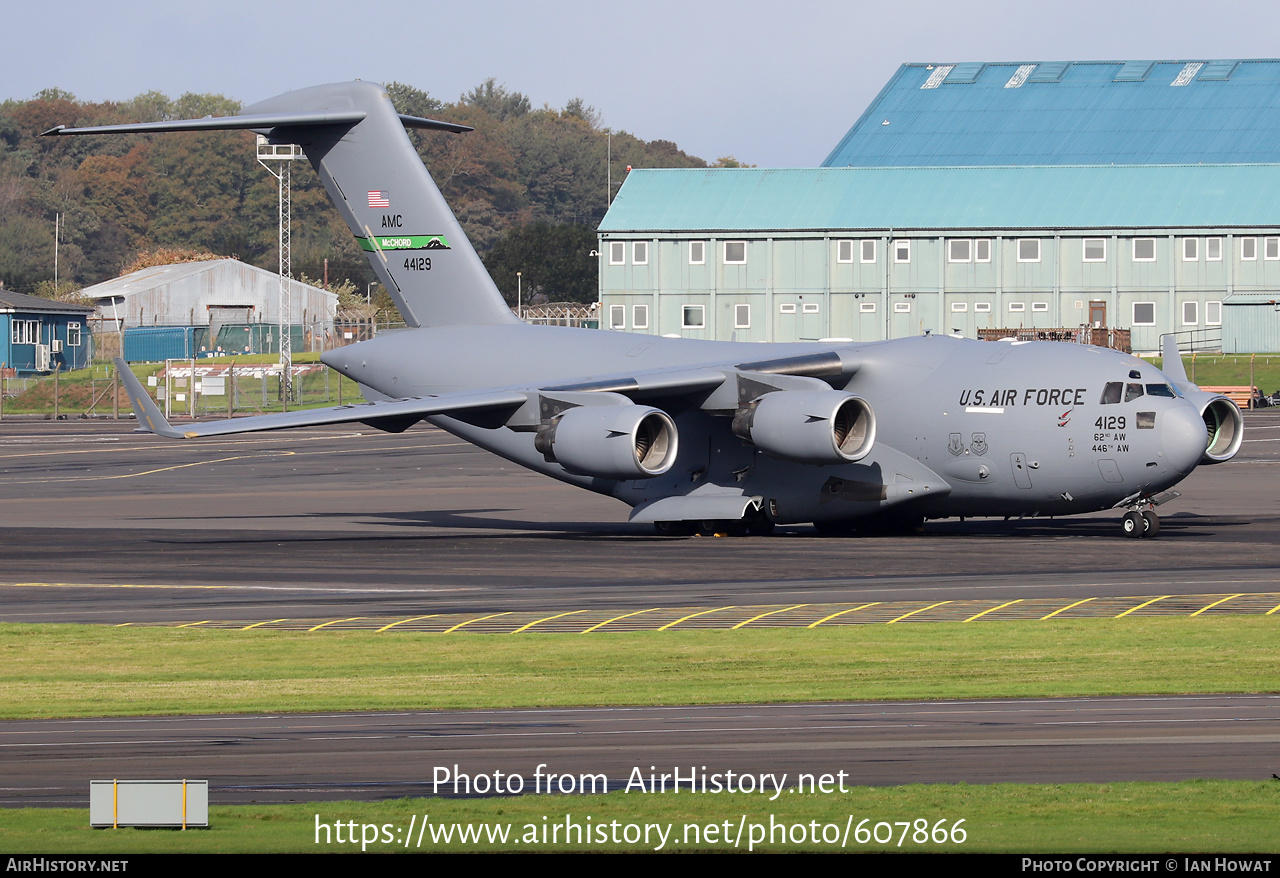 Aircraft Photo of 04-4129 / 44129 | Boeing C-17A Globemaster III | USA - Air Force | AirHistory.net #607866