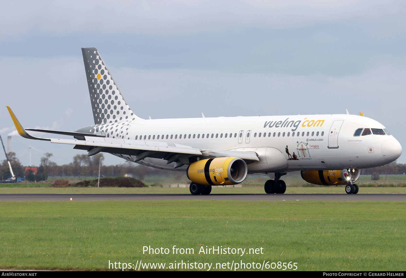 Aircraft Photo of EC-MFL | Airbus A320-232 | Vueling Airlines | AirHistory.net #608565