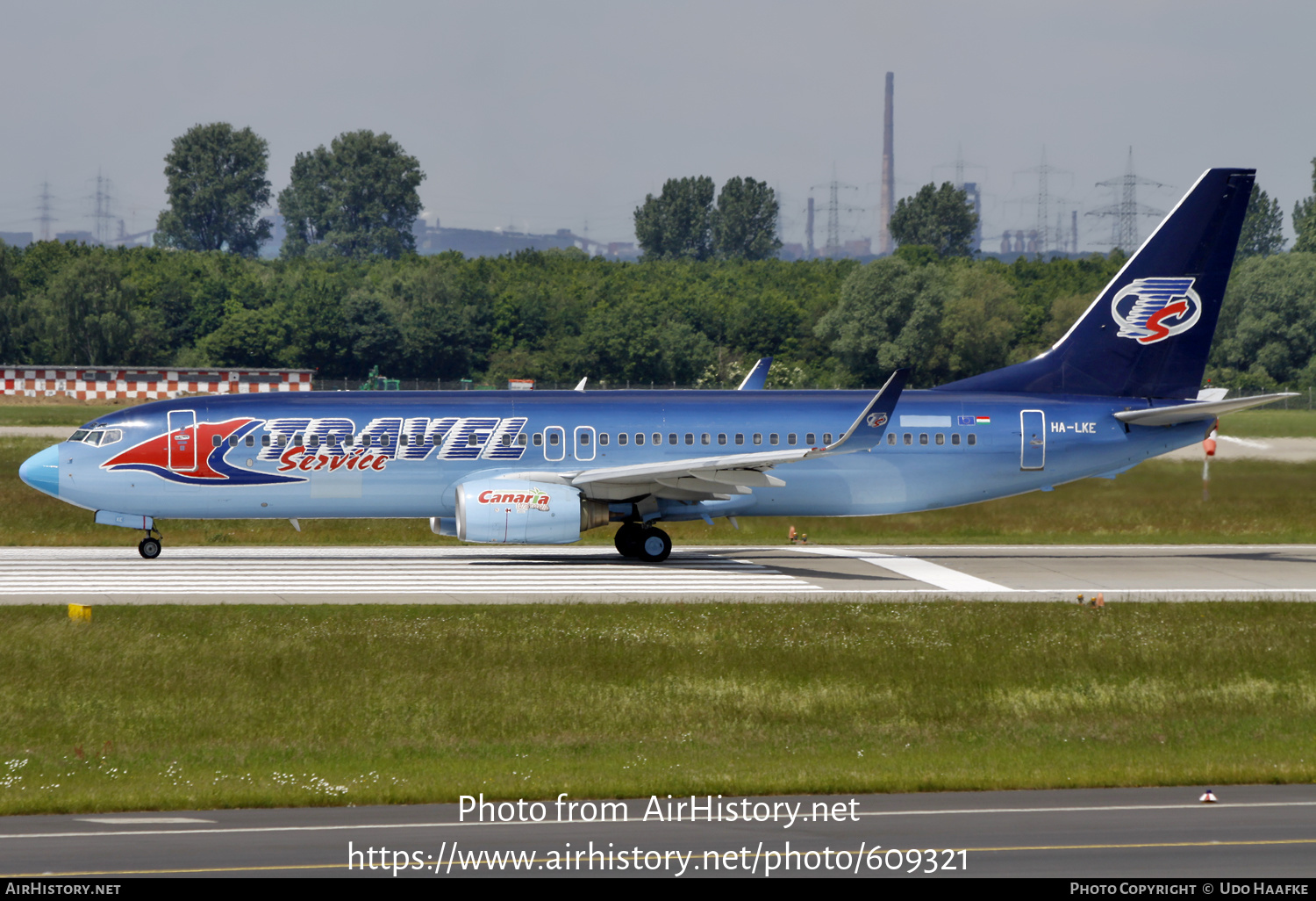 Aircraft Photo of HA-LKE | Boeing 737-86Q | Travel Service | AirHistory.net #609321