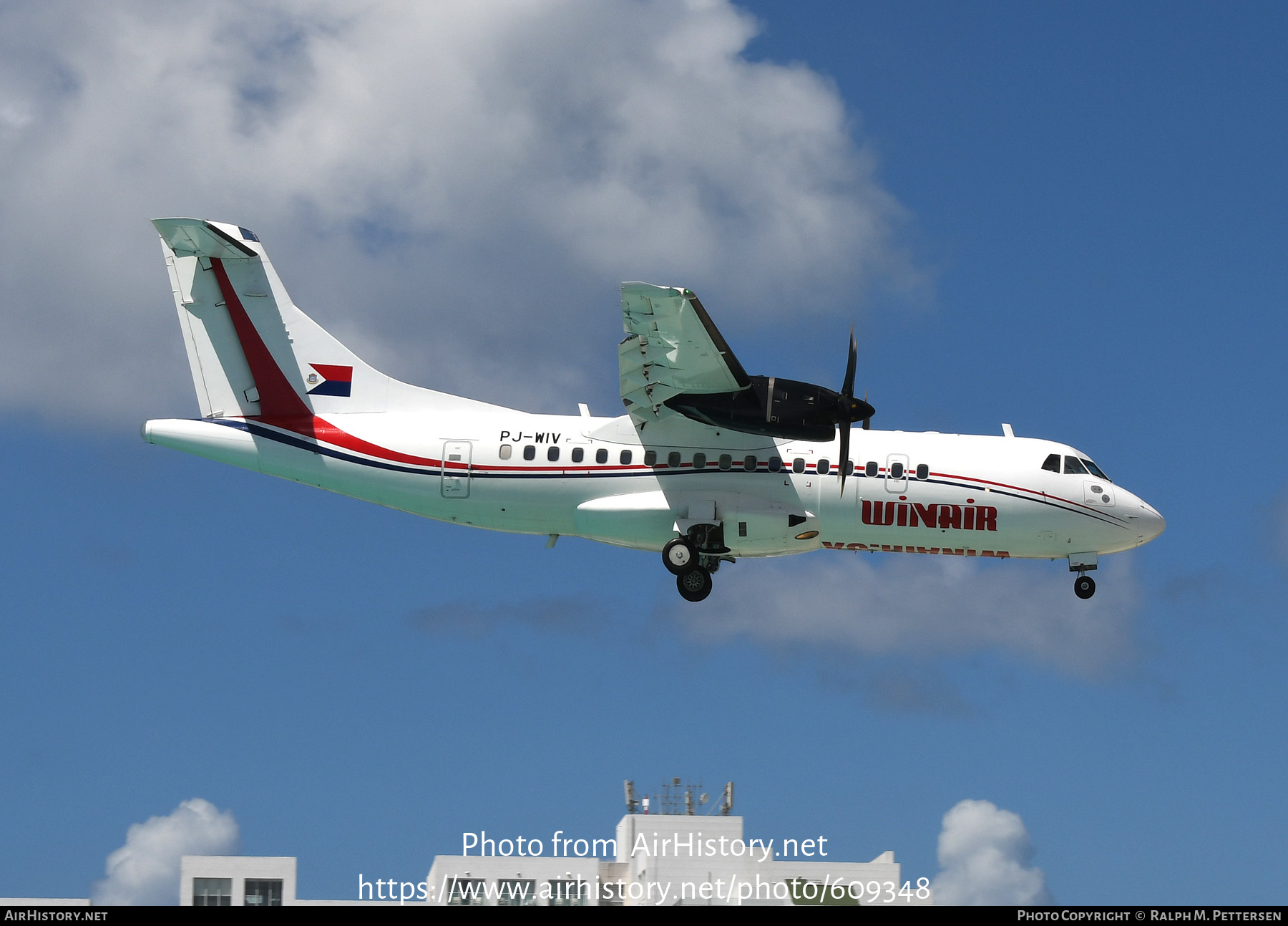 Aircraft Photo of PJ-WIV | ATR ATR-42-500 | Winair - Windward Islands Airways | AirHistory.net #609348