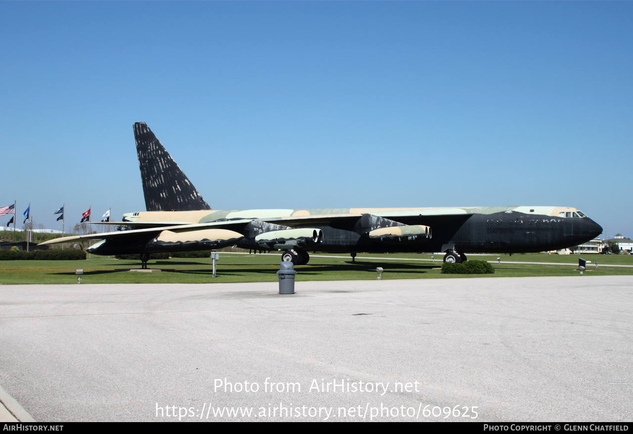 Aircraft Photo of 55-071 / 50071 | Boeing B-52D Stratofortress | USA - Air Force | AirHistory.net #609625