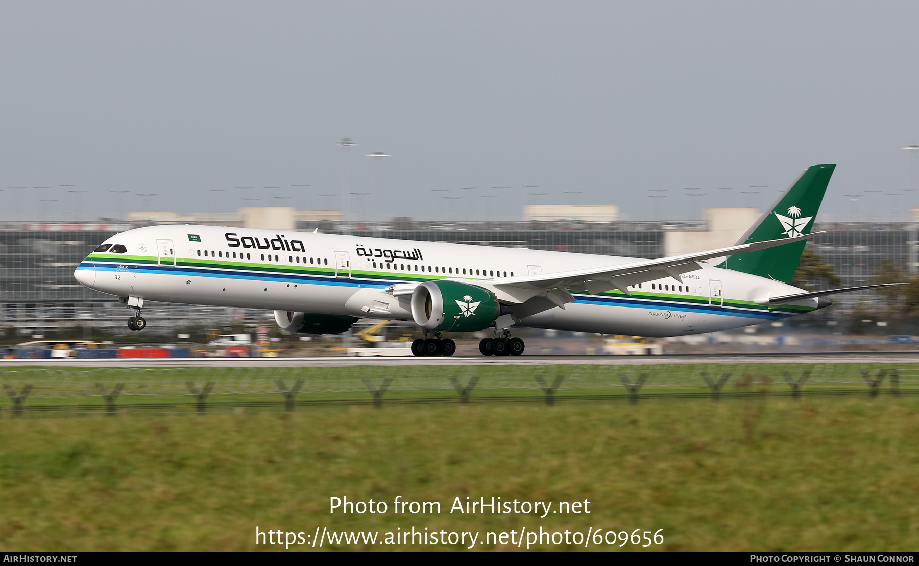 Aircraft Photo of HZ-AR32 | Boeing 787-10 Dreamliner | Saudia - Saudi Arabian Airlines | AirHistory.net #609656