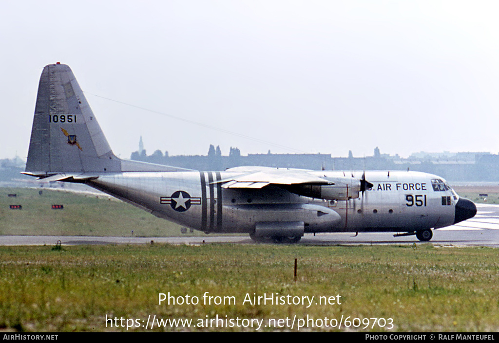 Aircraft Photo of 61-0951 / 10951 | Lockheed C-130B Hercules (L-282) | USA - Air Force | AirHistory.net #609703