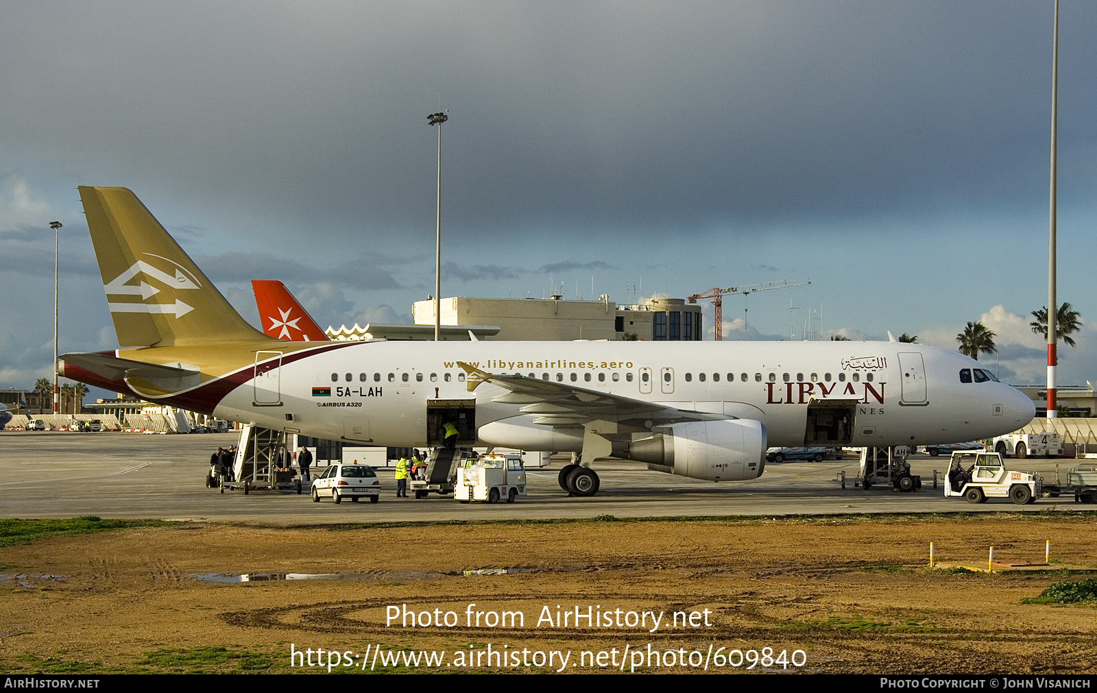 Aircraft Photo of 5A-LAH | Airbus A320-214 | Libyan Airlines | AirHistory.net #609840