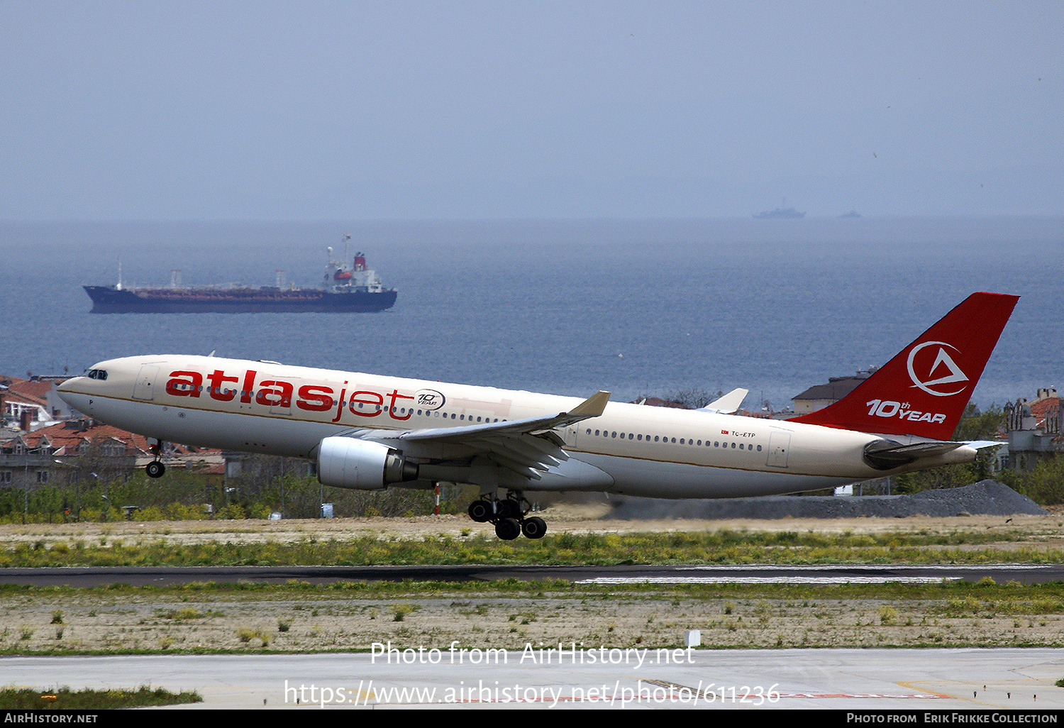 Aircraft Photo of TC-ETP | Airbus A330-223 | Atlasjet Airlines | AirHistory.net #611236