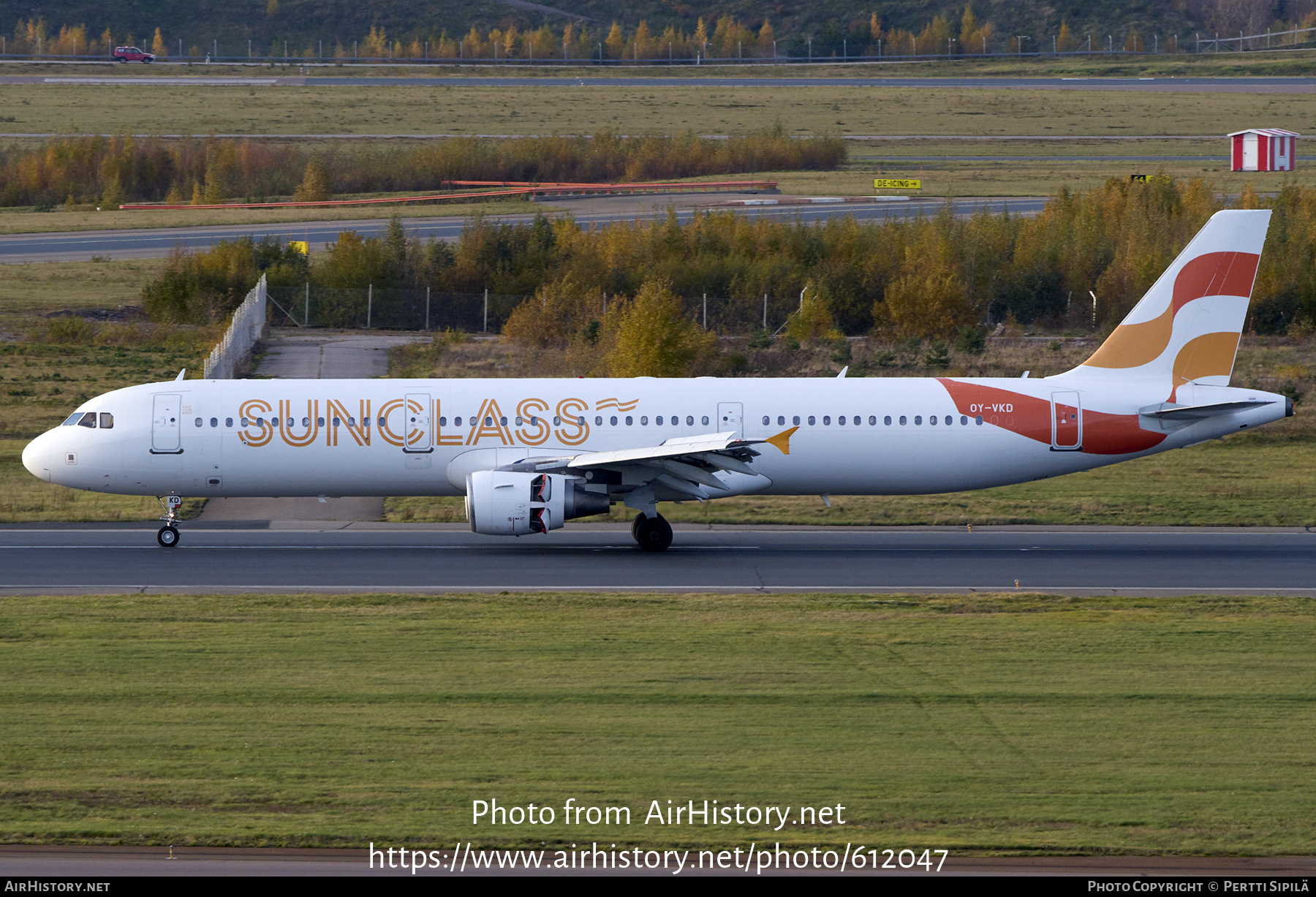 Aircraft Photo of OY-VKD | Airbus A321-211 | Sunclass Airlines | AirHistory.net #612047