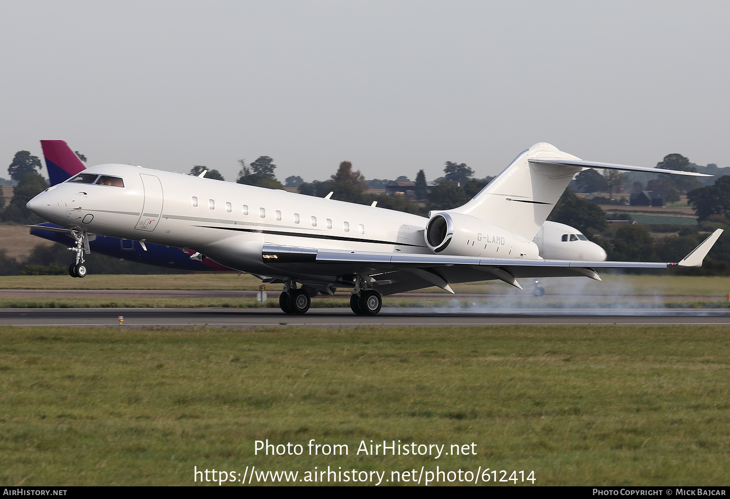 Aircraft Photo of G-LAMO | Bombardier Global 5000 (BD-700-1A11) | AirHistory.net #612414