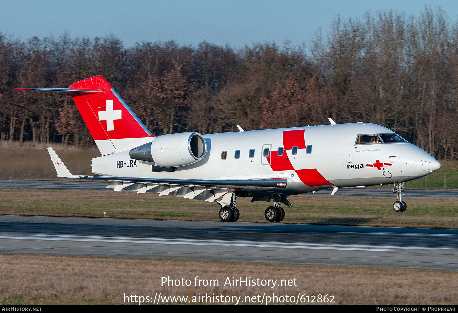 Aircraft Photo of HB-JRA | Bombardier Challenger 604 (CL-600-2B16) | REGA - Swiss Air Ambulance | AirHistory.net #612862