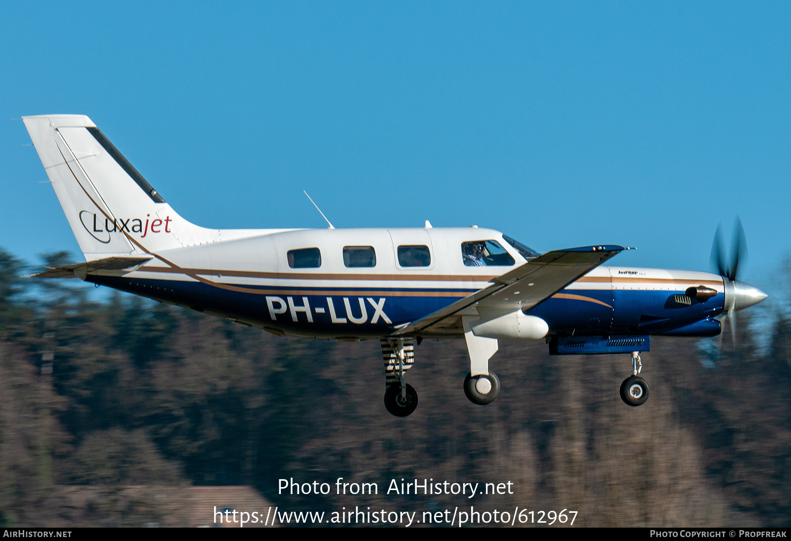 Aircraft Photo of PH-LUX | Piper PA-46-350P Malibu Mirage/Jetprop DLX | Luxajet | AirHistory.net #612967