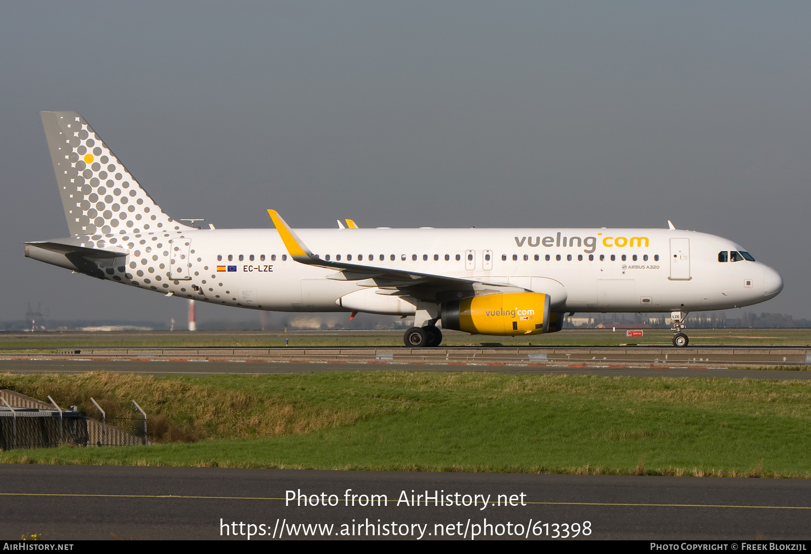 Aircraft Photo of EC-LZE | Airbus A320-232 | Vueling Airlines | AirHistory.net #613398