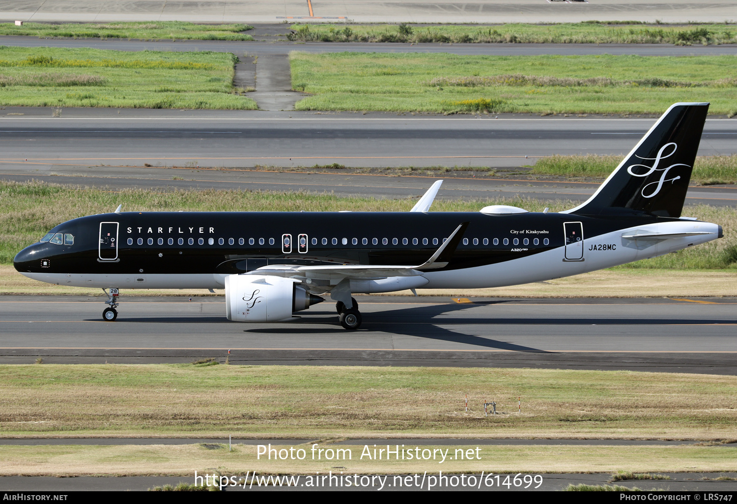 Aircraft Photo of JA28MC | Airbus A320-251N | StarFlyer | AirHistory.net #614699