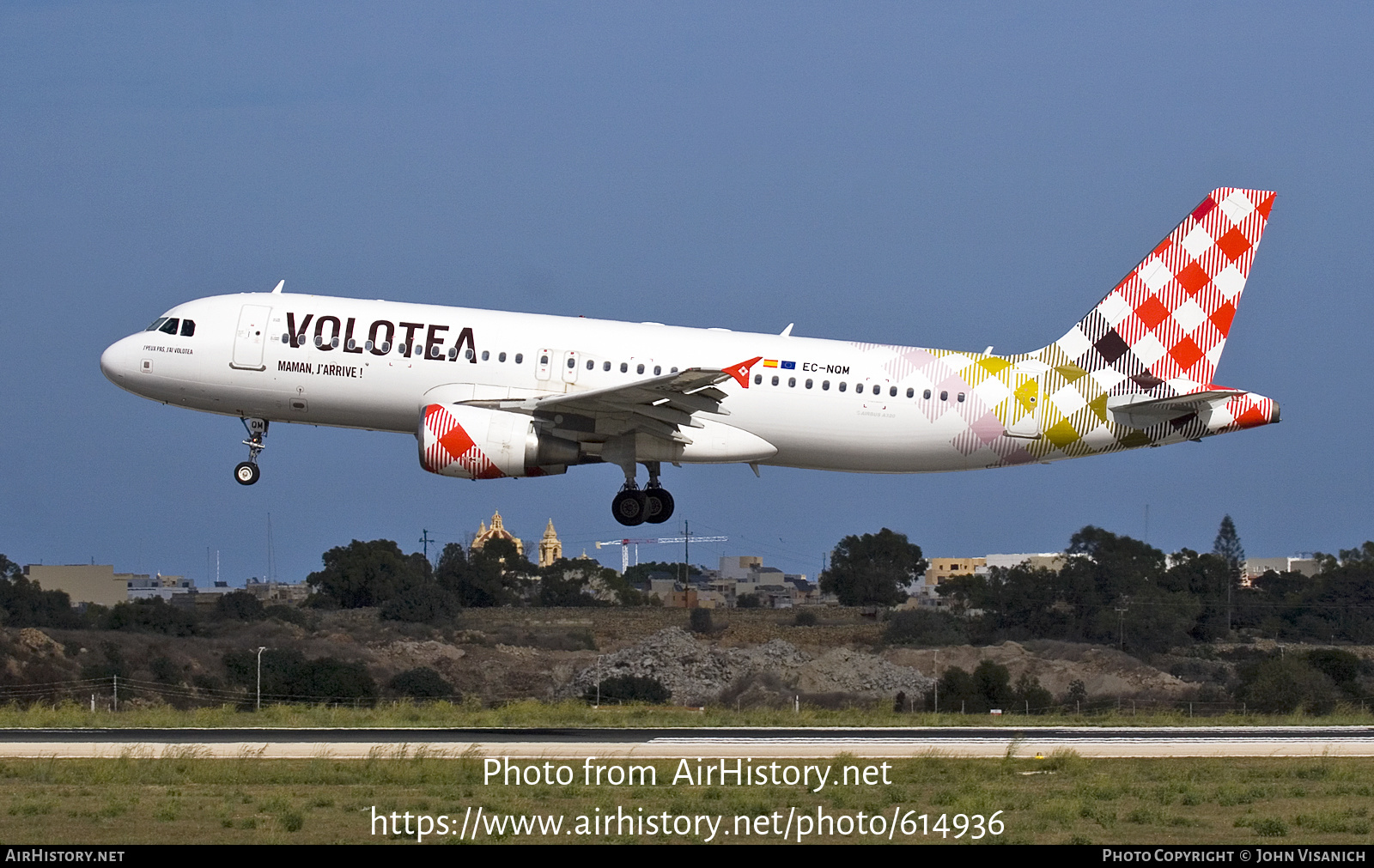 Aircraft Photo of EC-NQM | Airbus A320-214 | Volotea | AirHistory.net #614936