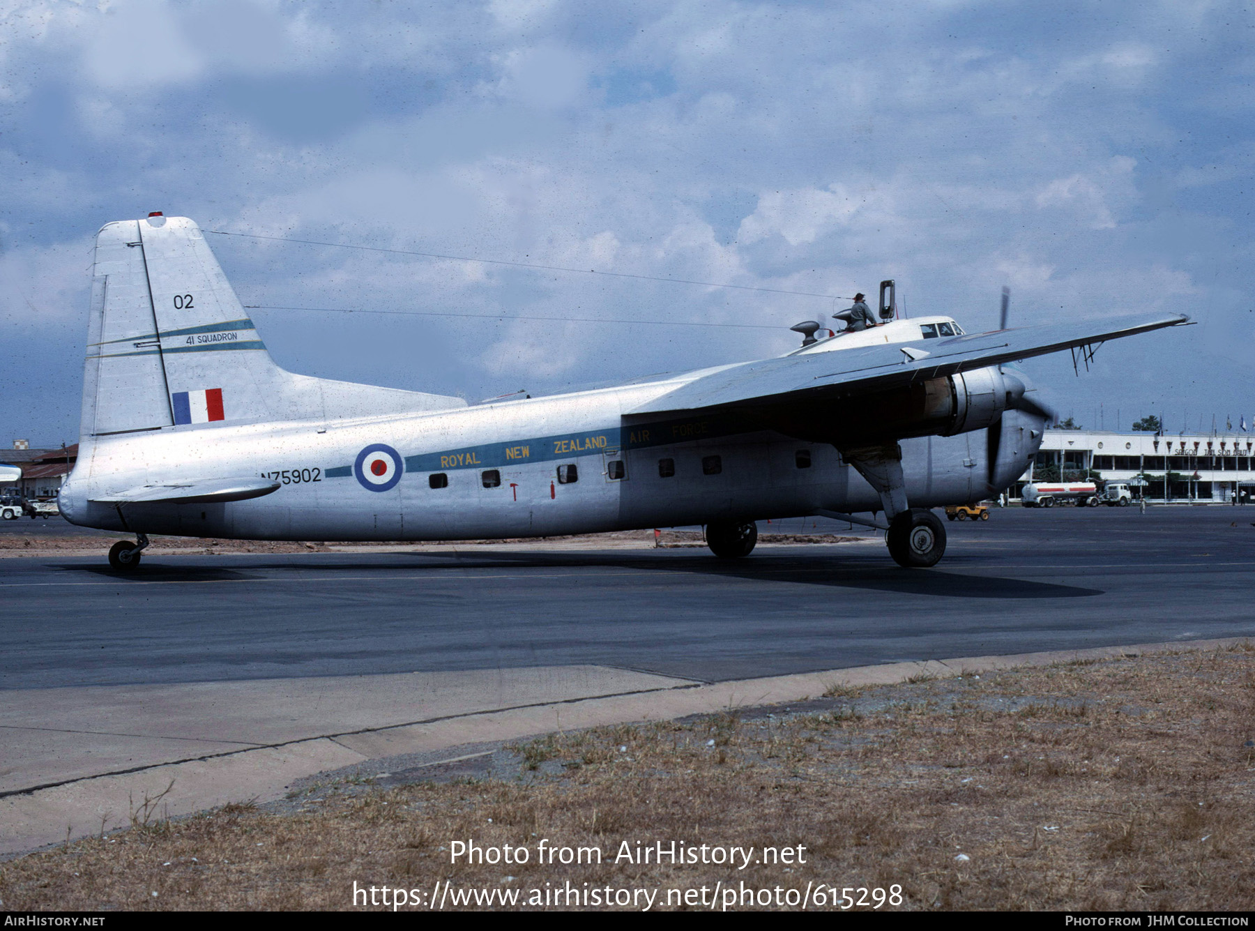 Aircraft Photo of NZ5902 | Bristol 170 Freighter Mk31 | New Zealand - Air Force | AirHistory.net #615298