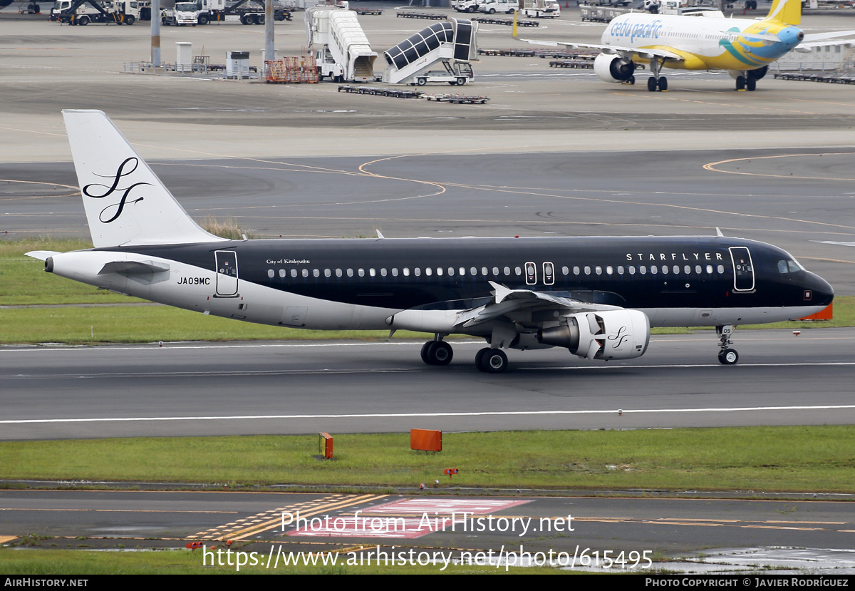 Aircraft Photo of JA09MC | Airbus A320-214 | StarFlyer | AirHistory.net #615495