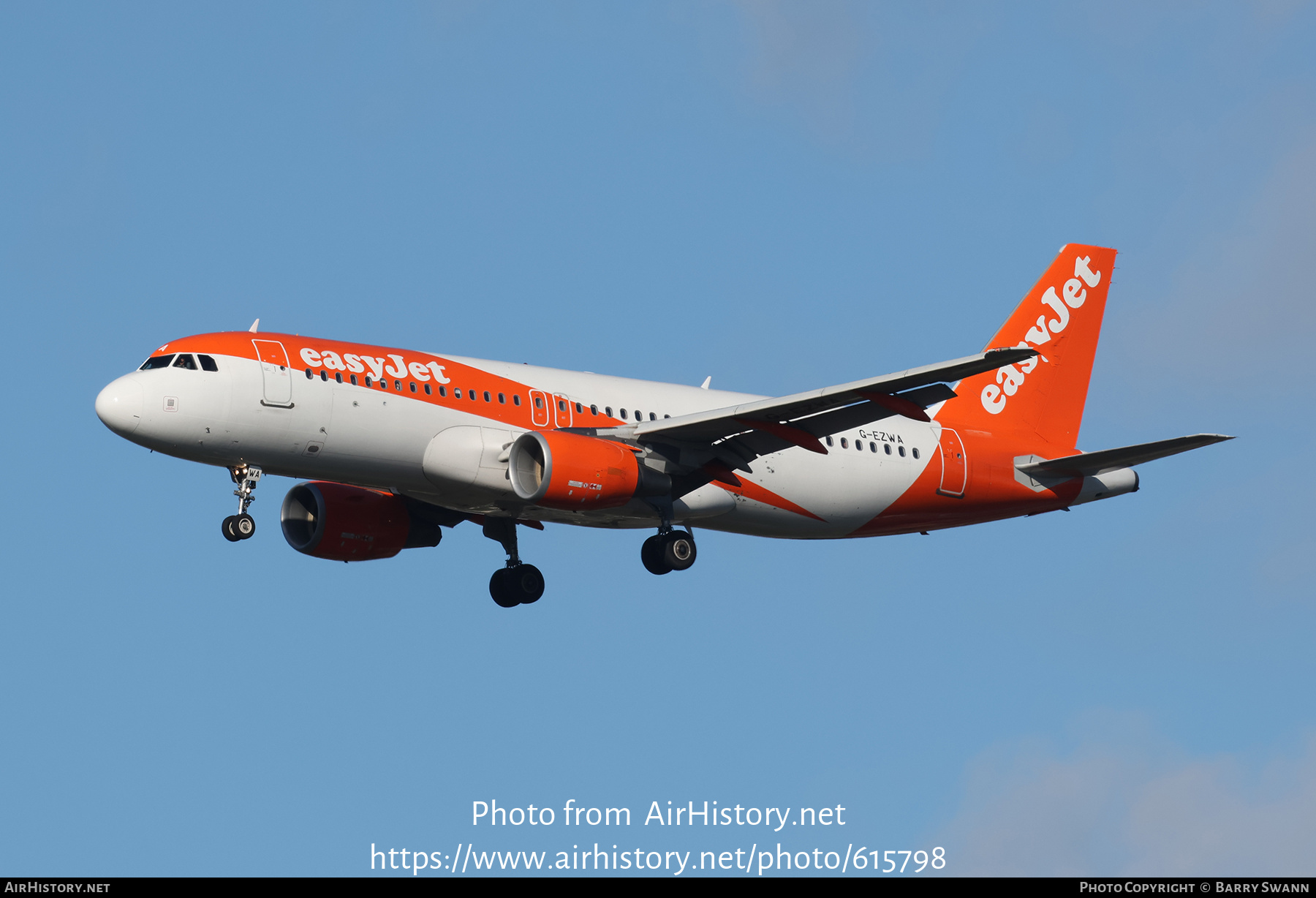 Aircraft Photo of G-EZWA | Airbus A320-214 | EasyJet | AirHistory.net #615798