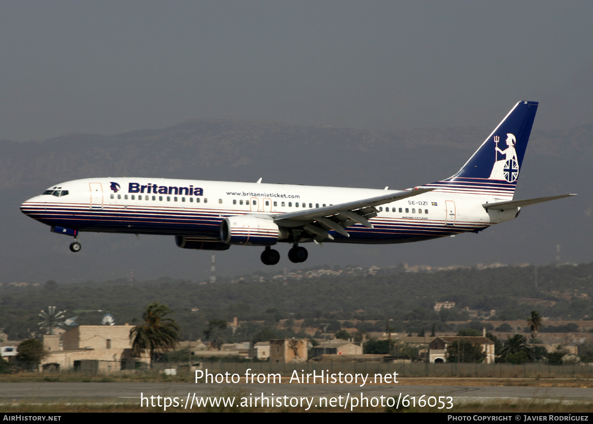 Aircraft Photo of SE-DZI | Boeing 737-804 | Britannia Nordic | AirHistory.net #616053