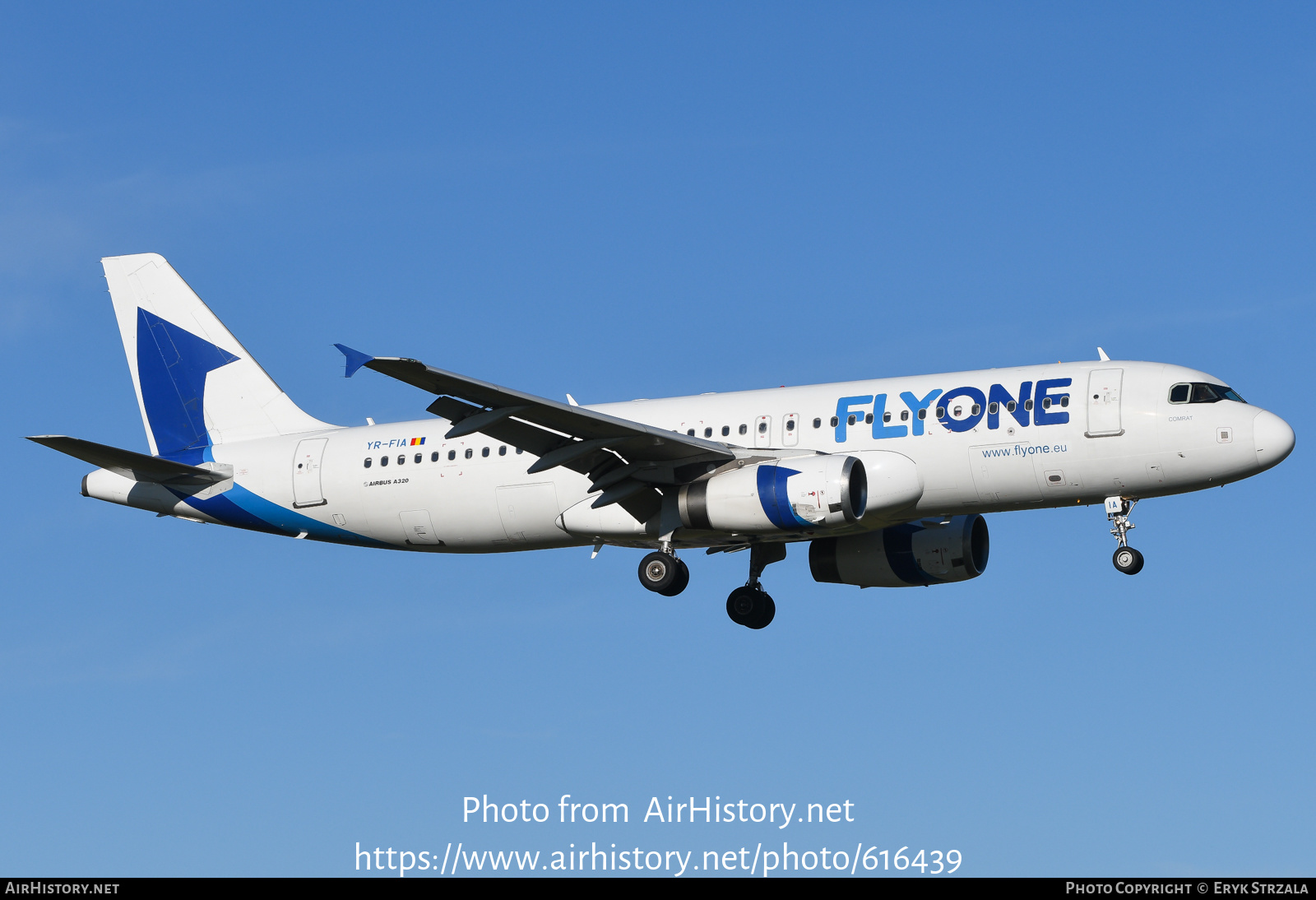 Aircraft Photo of YR-FIA | Airbus A320-232 | FlyOne | AirHistory.net #616439