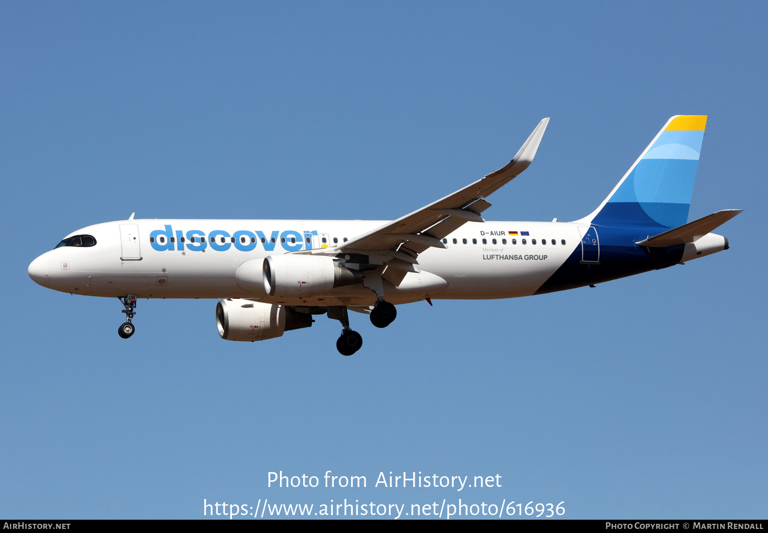 Aircraft Photo of D-AIUR | Airbus A320-214 | Discover Airlines | AirHistory.net #616936