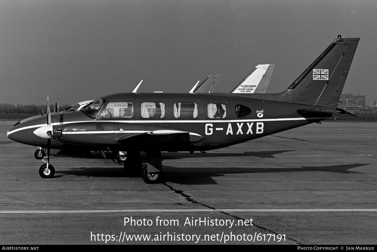 Aircraft Photo of G-AXXB | Piper PA-31-310 Navajo | AirHistory.net #617191