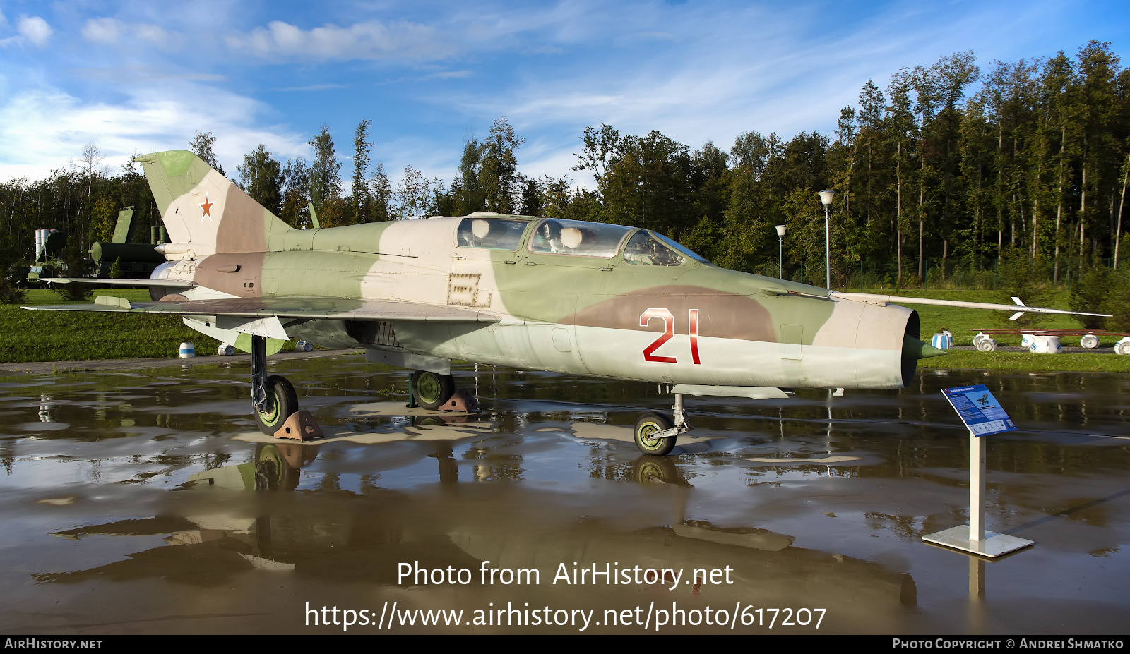 Aircraft Photo of 21 | Mikoyan-Gurevich MiG-21UM | Soviet Union - Air Force | AirHistory.net #617207