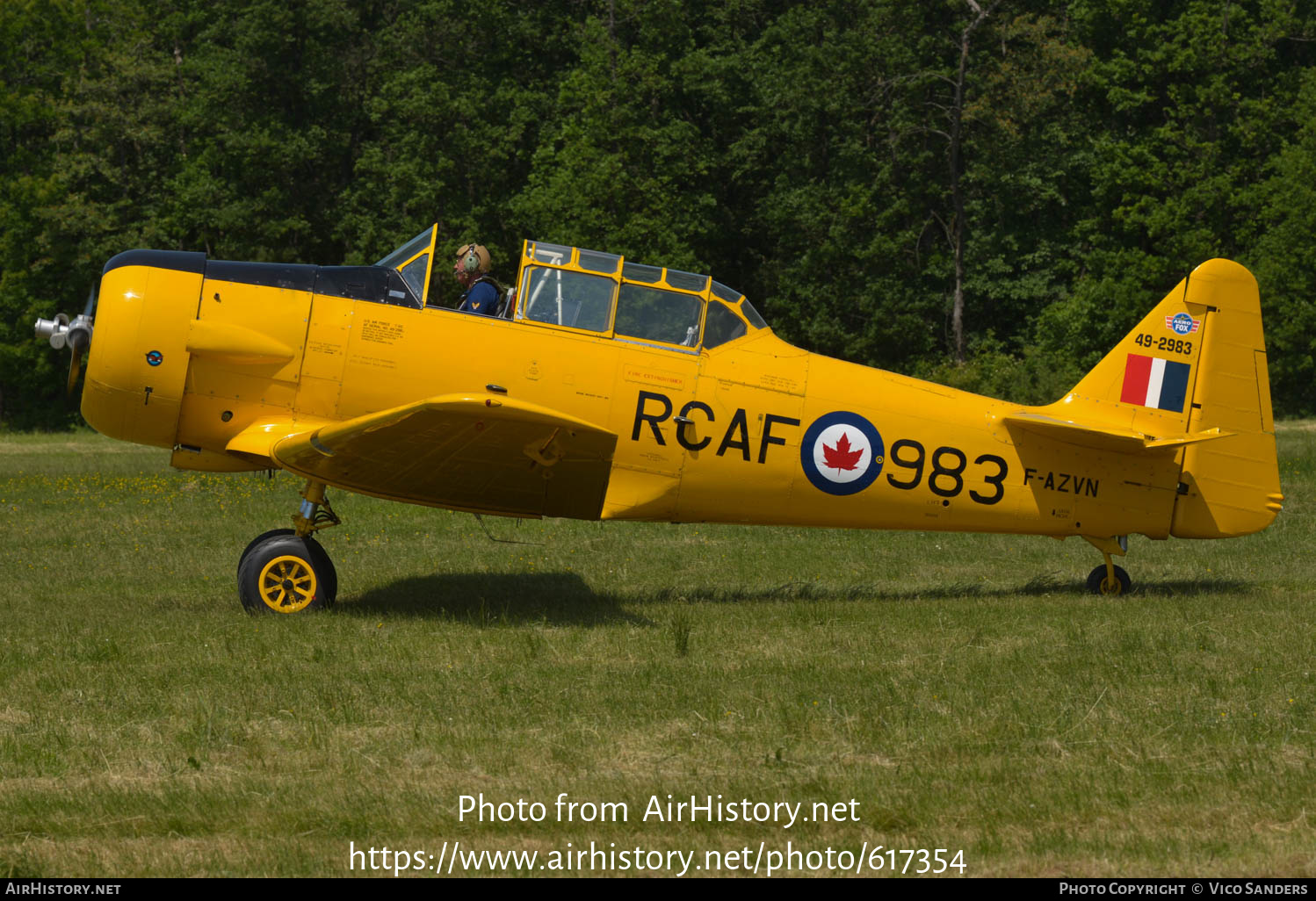 Aircraft Photo of F-AZVN / 49-2983 | North American T-6G Texan | Canada - Air Force | AirHistory.net #617354