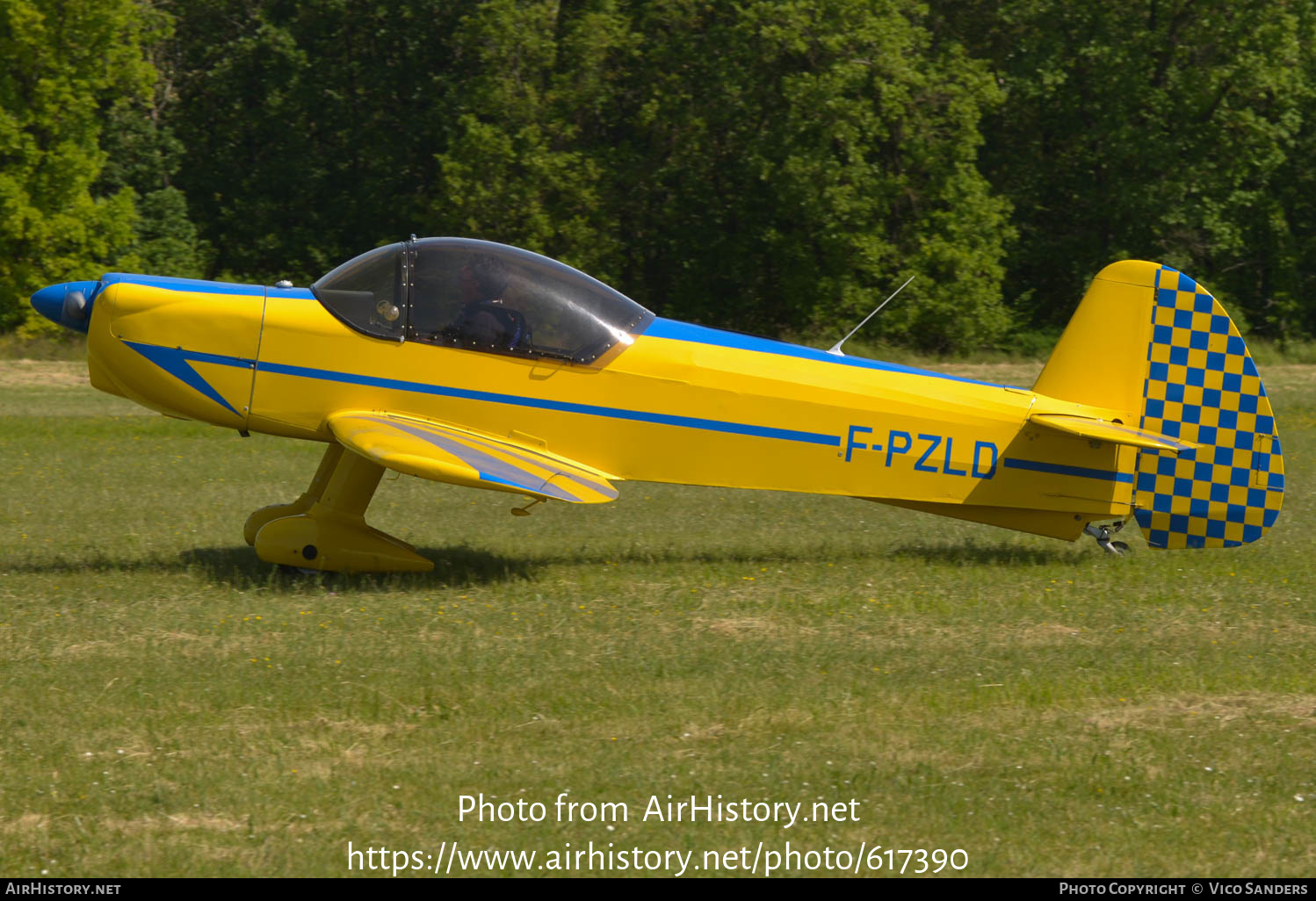 Aircraft Photo of F-PZLD | Salis AJBS 10 (Modified CAP 10) | AirHistory.net #617390