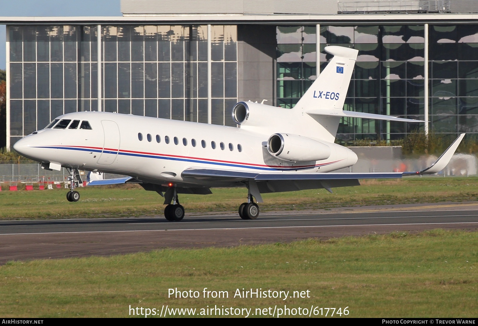 Aircraft Photo of LX-EOS | Dassault Falcon 900LX | AirHistory.net #617746