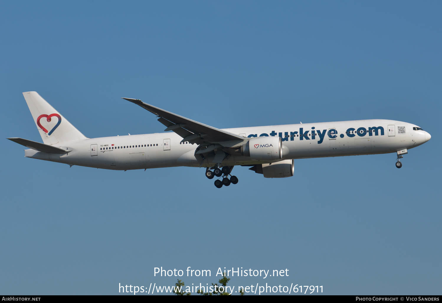 Aircraft Photo of TC-MGG | Boeing 777-3ZG/ER | MGA - Mavi Gok Aviation | AirHistory.net #617911