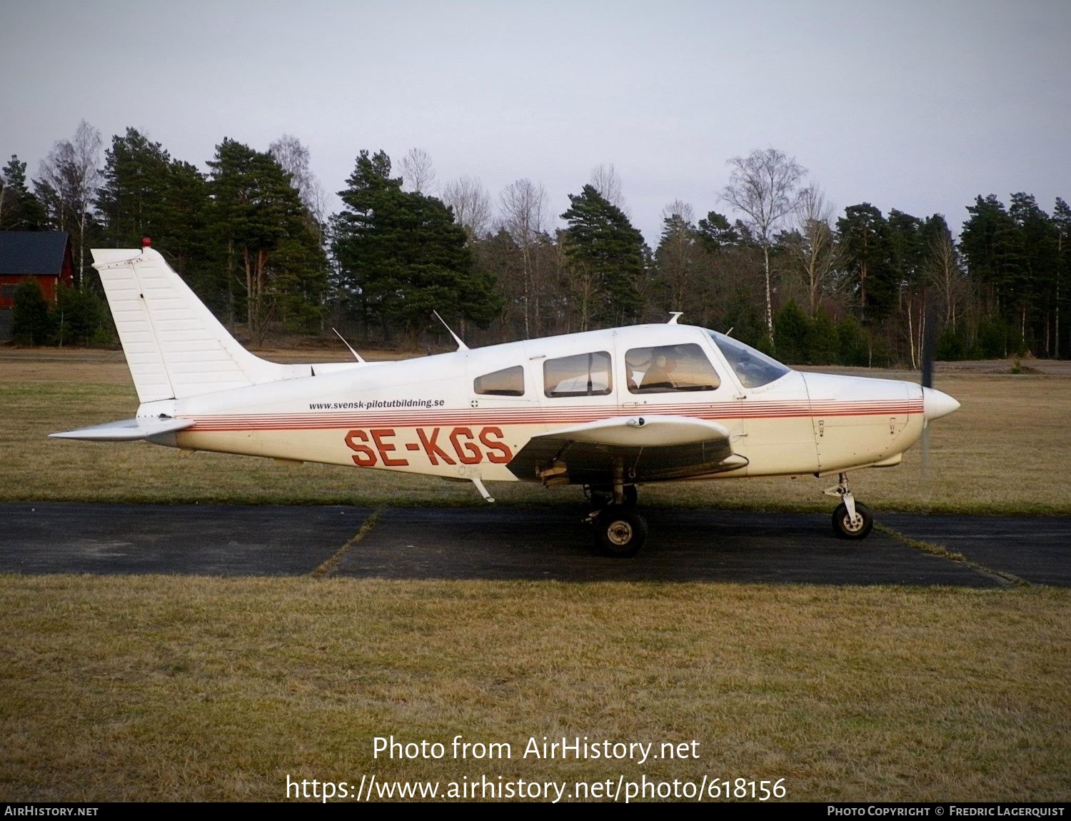 Aircraft Photo of SE-KGS | Piper PA-28-161 Cherokee Warrior II | AirHistory.net #618156