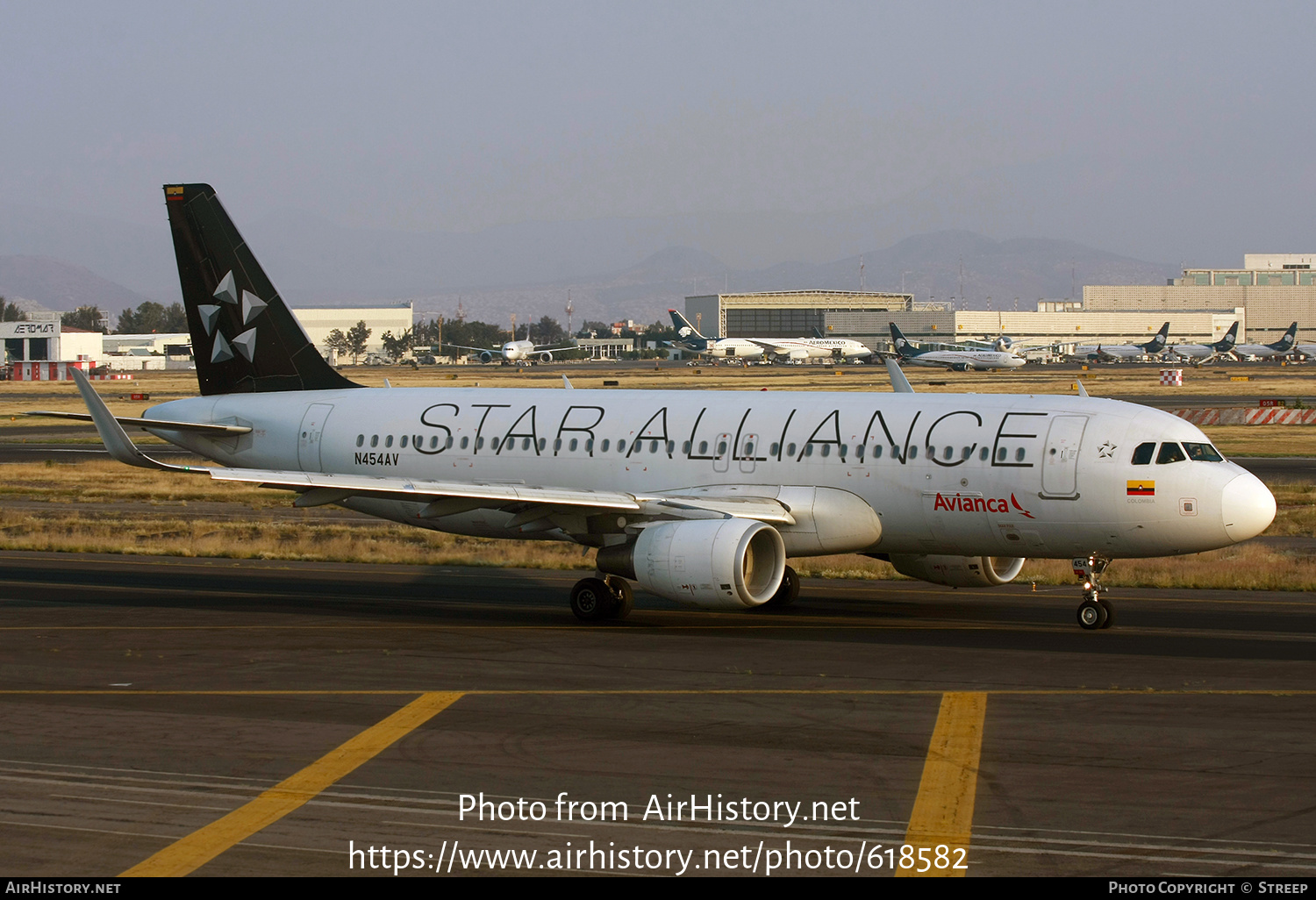 Aircraft Photo of N454AV | Airbus A320-214 | Avianca | AirHistory.net #618582