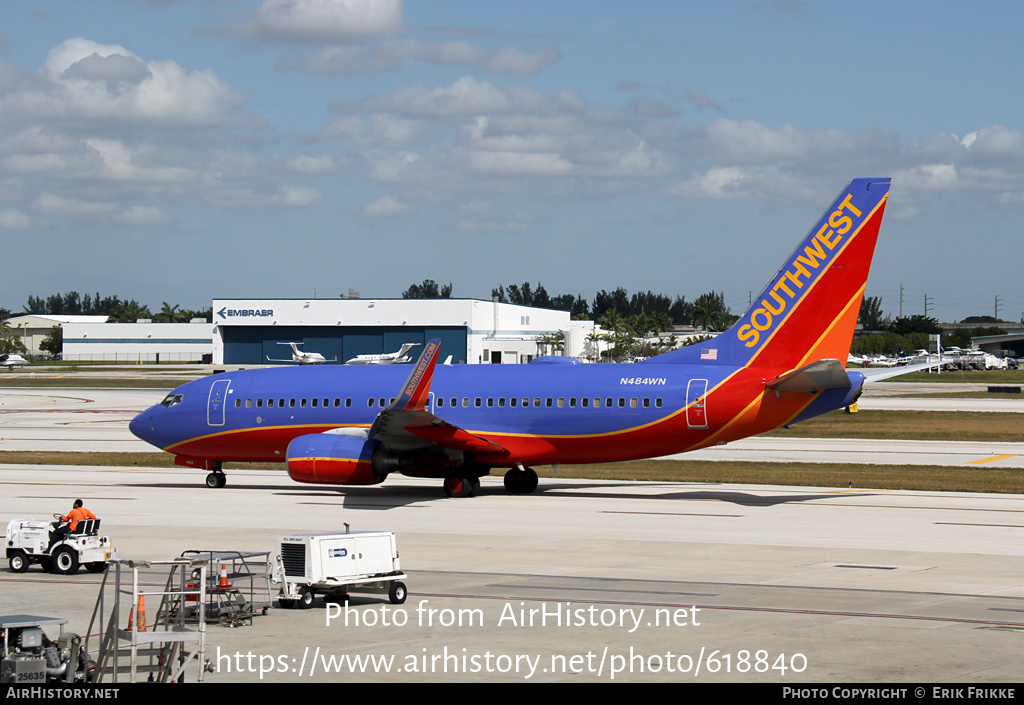 Aircraft Photo of N484WN | Boeing 737-7H4 | Southwest Airlines | AirHistory.net #618840