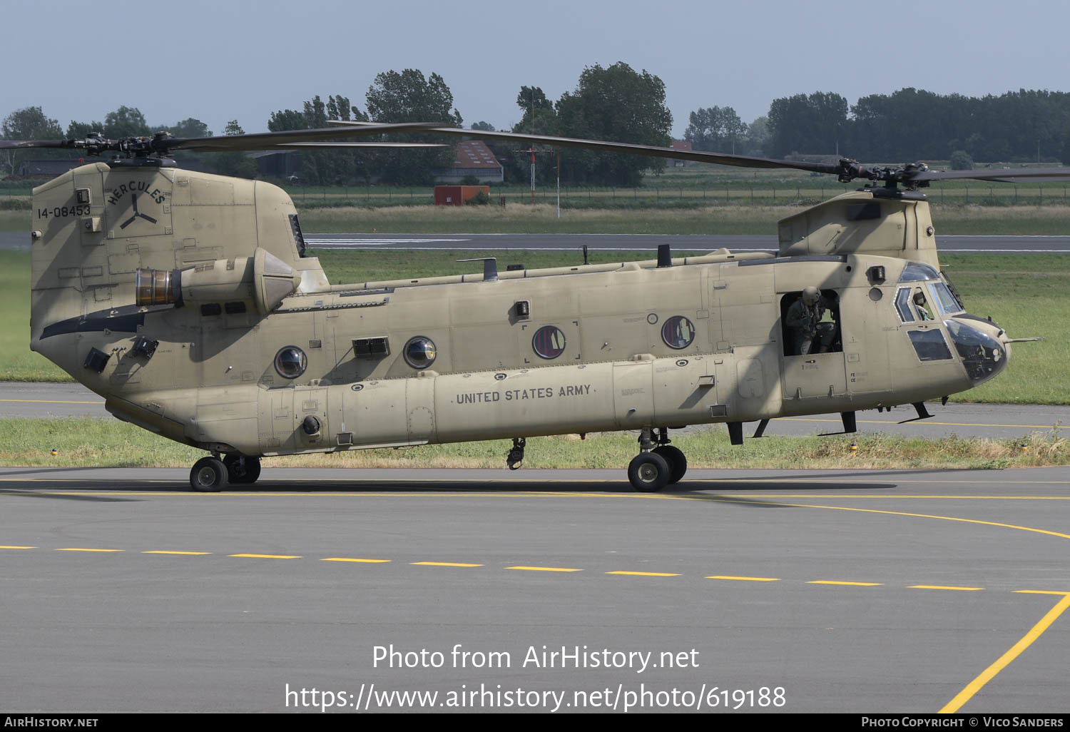 Aircraft Photo of 14-8453 / 14-08453 | Boeing CH-47F Chinook (414) | USA - Army | AirHistory.net #619188