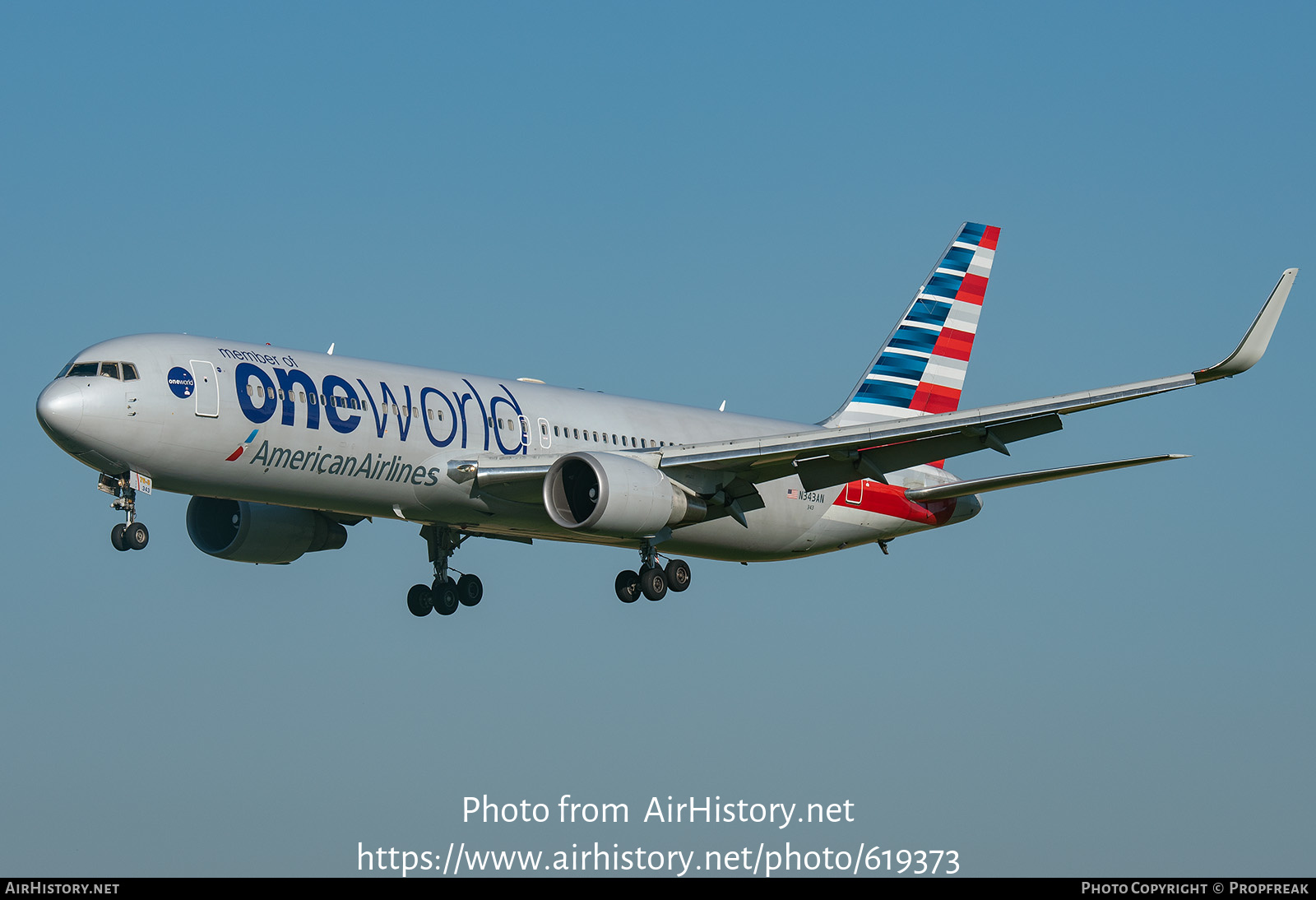 Aircraft Photo of N343AN | Boeing 767-323/ER | American Airlines | AirHistory.net #619373