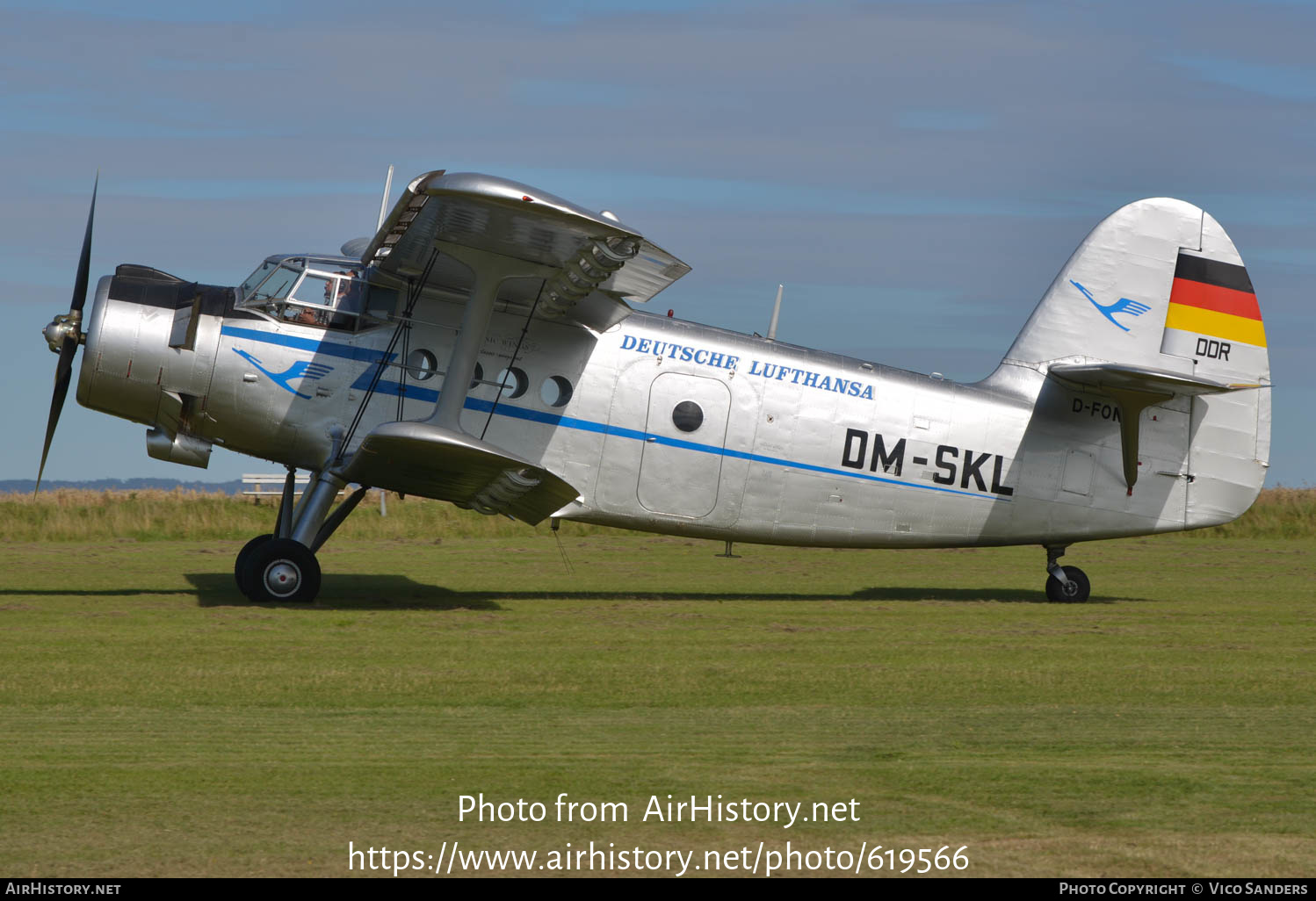 Aircraft Photo of D-FONL / DM-SKL | Antonov An-2S | Classic Wings | Deutsche Lufthansa | AirHistory.net #619566