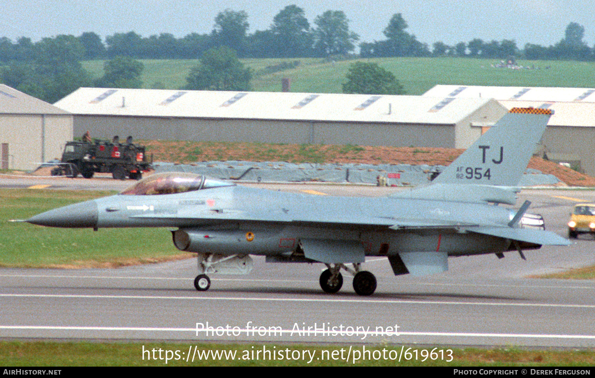 Aircraft Photo of 82-0954 / AF82-954 | General Dynamics F-16A Fighting Falcon | USA - Air Force | AirHistory.net #619613