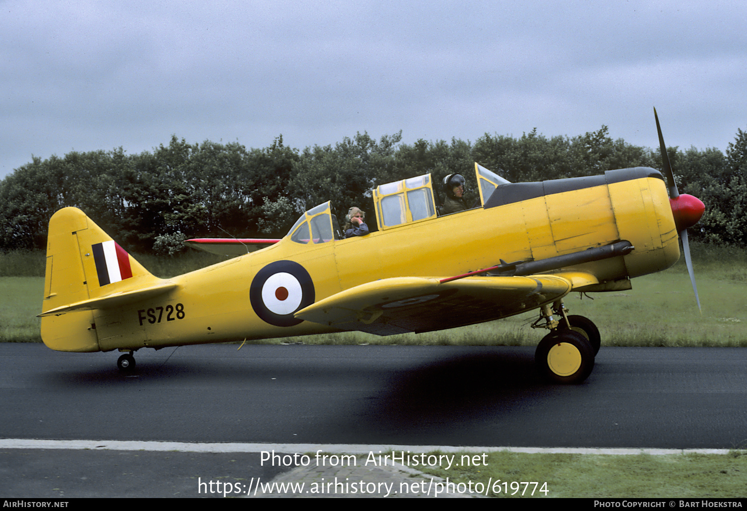 Aircraft Photo of G-BAFM / FS728 | North American AT-16 Harvard IIB | UK - Air Force | AirHistory.net #619774