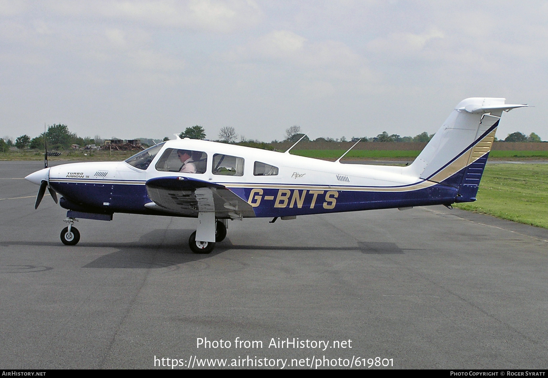 Aircraft Photo of G-BNTS | Piper PA-28RT-201T Turbo Arrow IV | AirHistory.net #619801