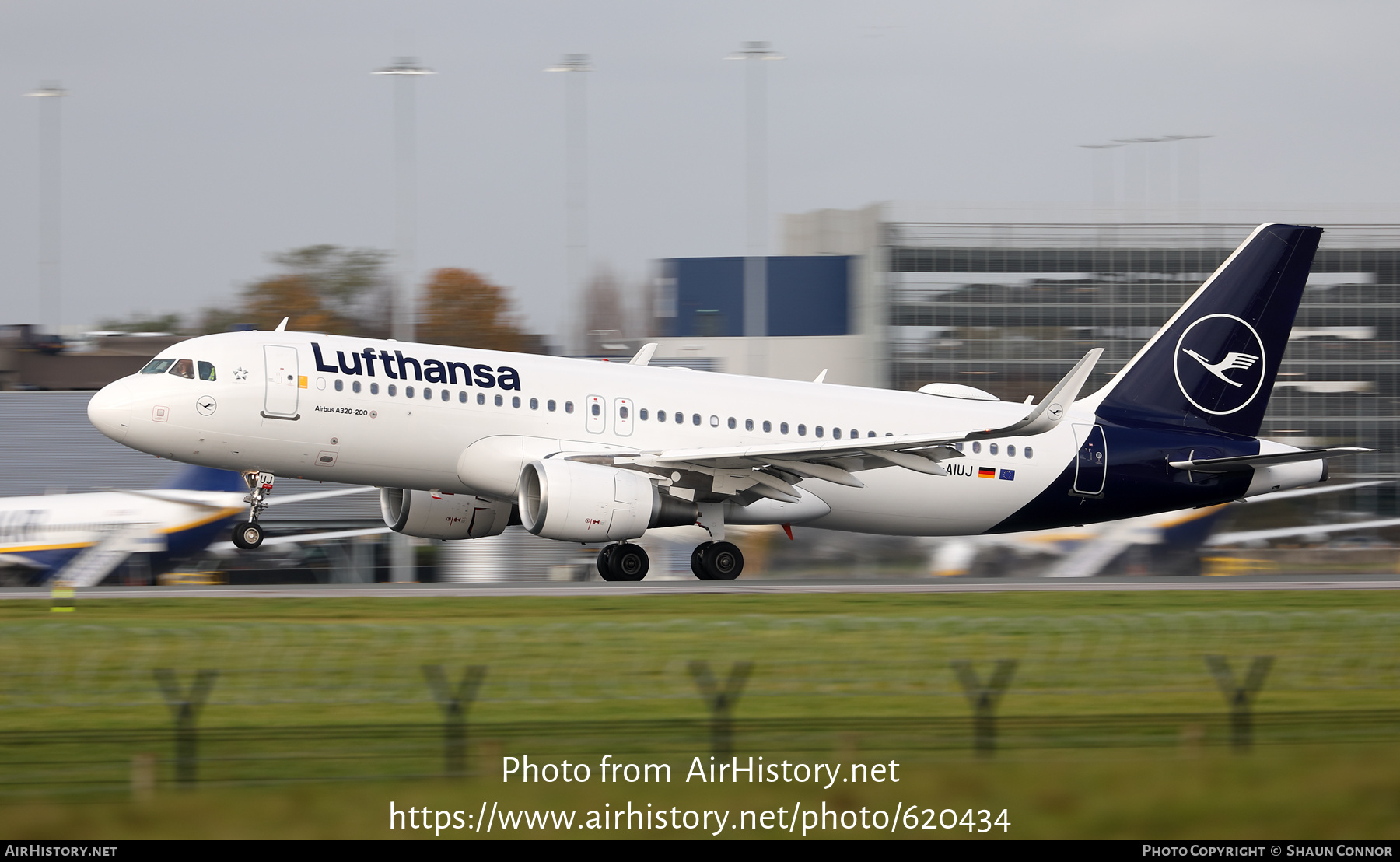 Aircraft Photo of D-AIUJ | Airbus A320-214 | Lufthansa | AirHistory.net #620434