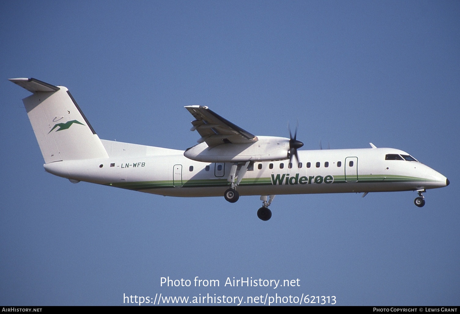 Aircraft Photo of LN-WFB | De Havilland Canada DHC-8-311 Dash 8 | Widerøe | AirHistory.net #621313