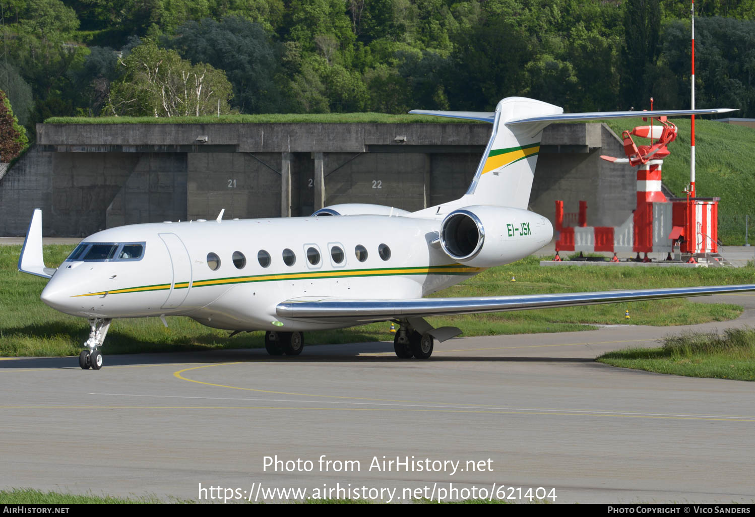 Aircraft Photo of EI-JSK | Gulfstream Aerospace G650 (G-VI) | AirHistory.net #621404