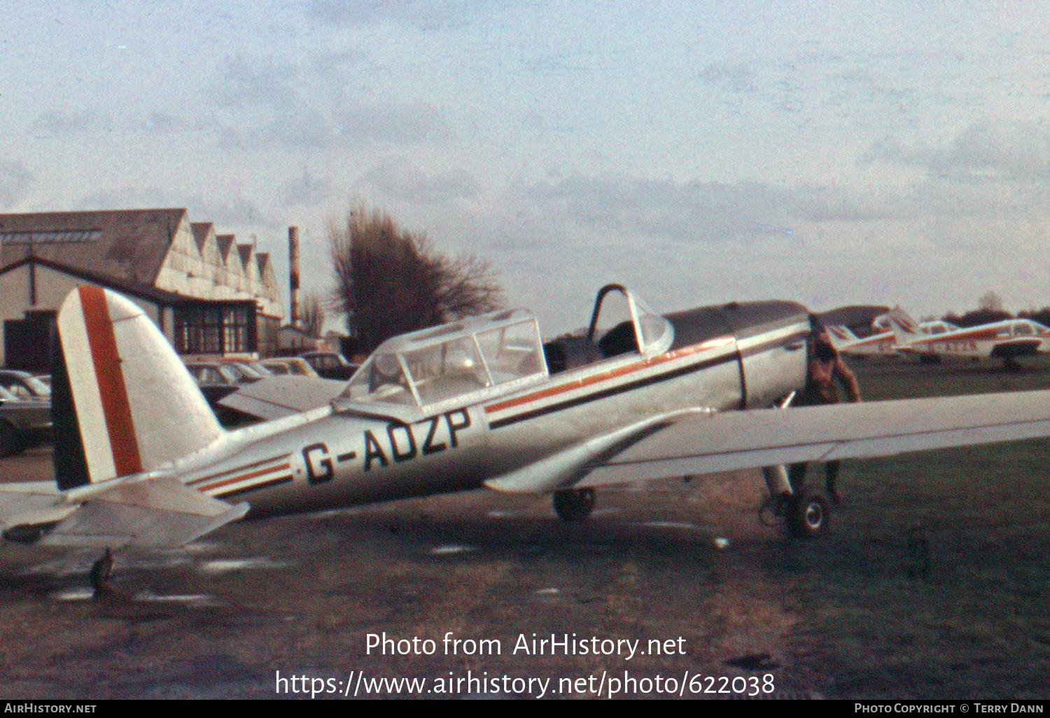 Aircraft Photo of G-AOZP | De Havilland DHC-1 Chipmunk Mk22 | AirHistory.net #622038