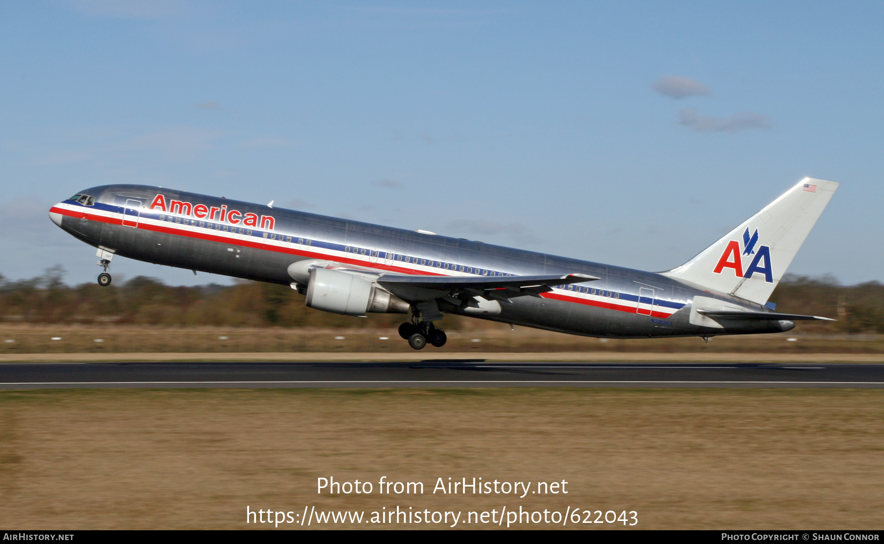 Aircraft Photo of N39364 | Boeing 767-323/ER | American Airlines | AirHistory.net #622043