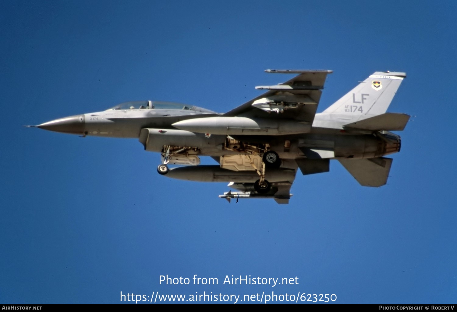 Aircraft Photo of 83-1174 / AF83-174 | General Dynamics F-16D Fighting Falcon | USA - Air Force | AirHistory.net #623250