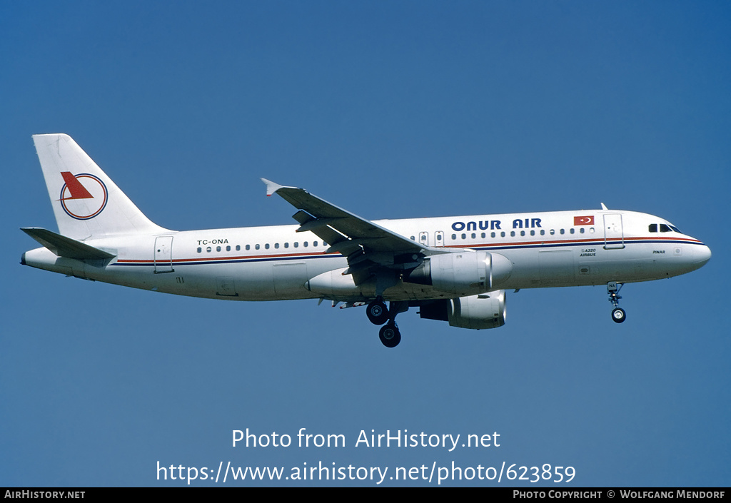 Aircraft Photo of TC-ONA | Airbus A320-211 | Onur Air | AirHistory.net #623859