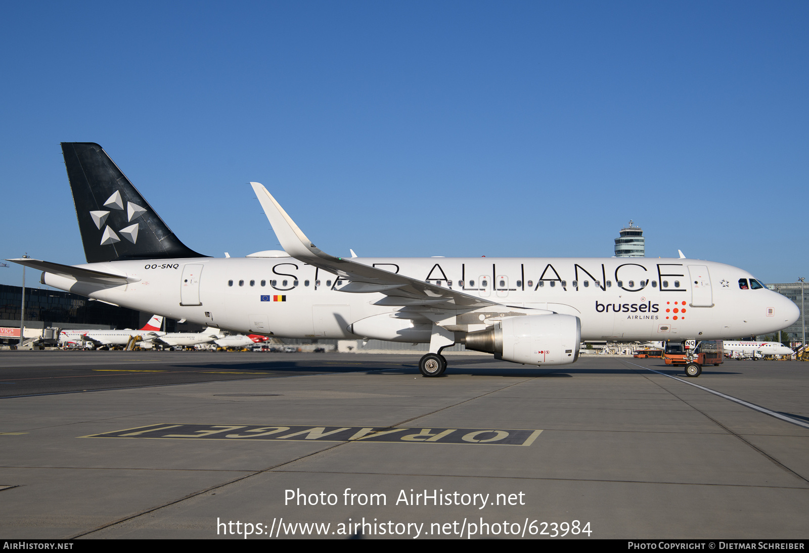 Aircraft Photo of OO-SNQ | Airbus A320-214 | Brussels Airlines | AirHistory.net #623984