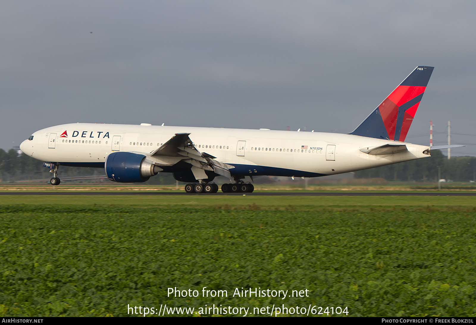 Aircraft Photo of N703DN | Boeing 777-232/LR | Delta Air Lines | AirHistory.net #624104