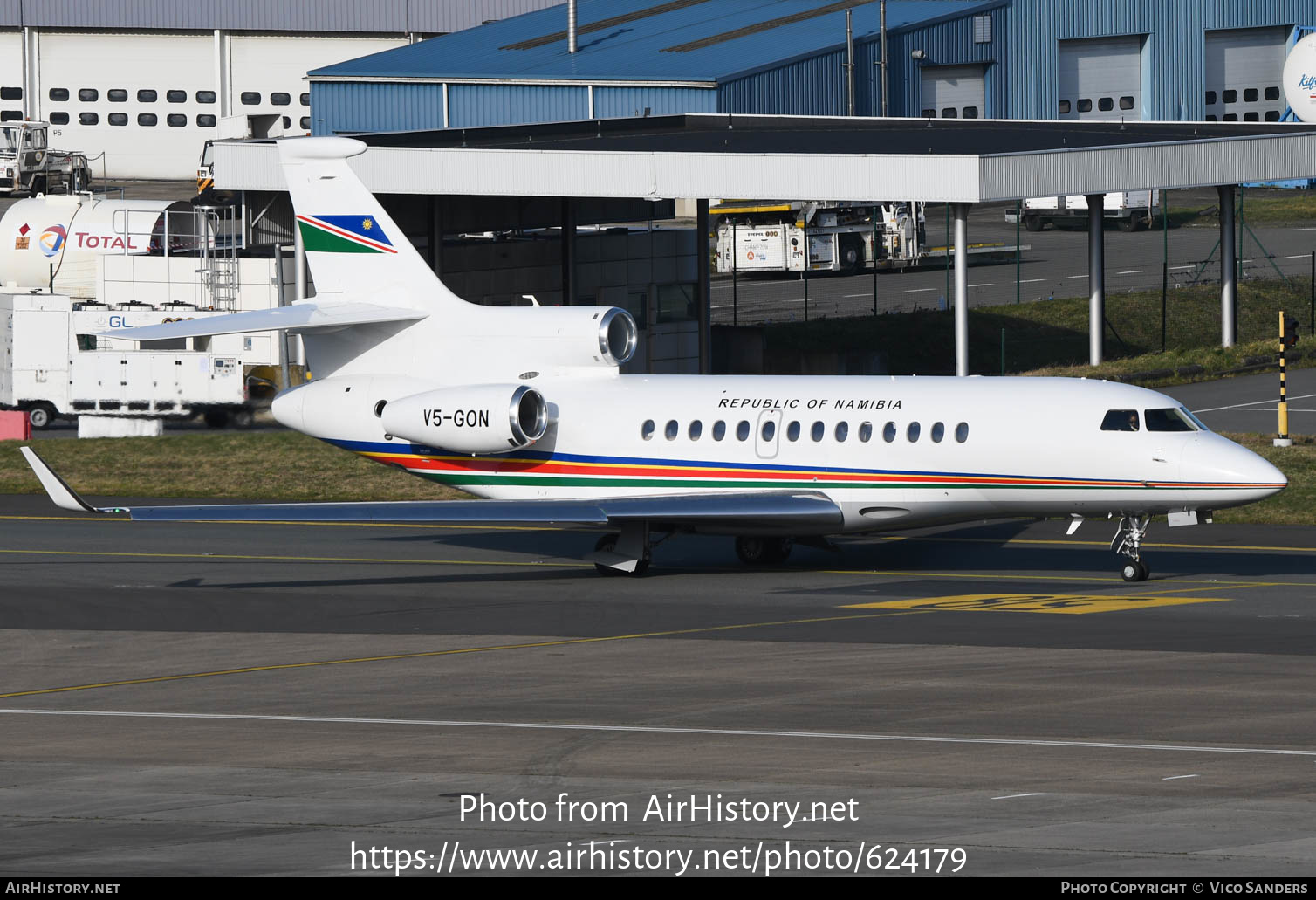 Aircraft Photo of V5-GON | Dassault Falcon 7X | Republic of Namibia | AirHistory.net #624179