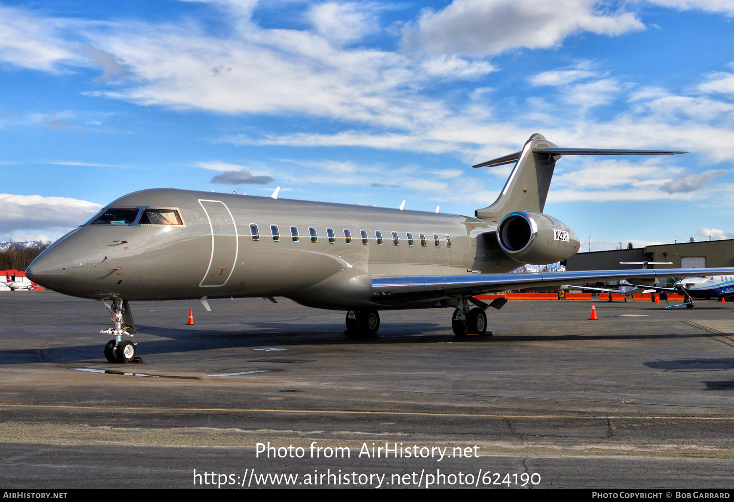 Aircraft Photo of N220F | Bombardier Global Express (BD-700-1A10) | AirHistory.net #624190